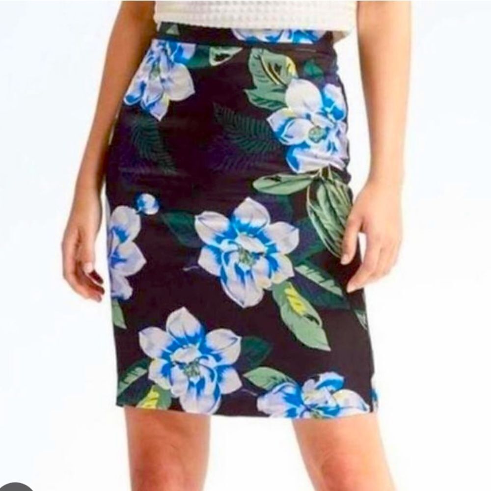 NWT Linen Blend Floral Pencil Skirt 
